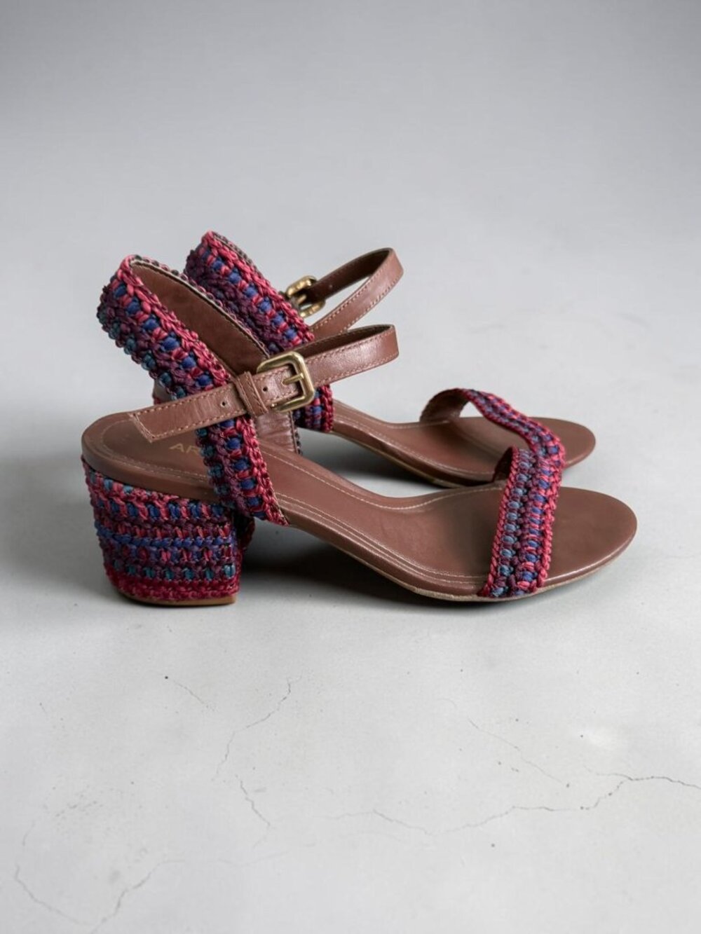 AREZZO Brown Leather Multicolor Woven Sandals Heels Size 8